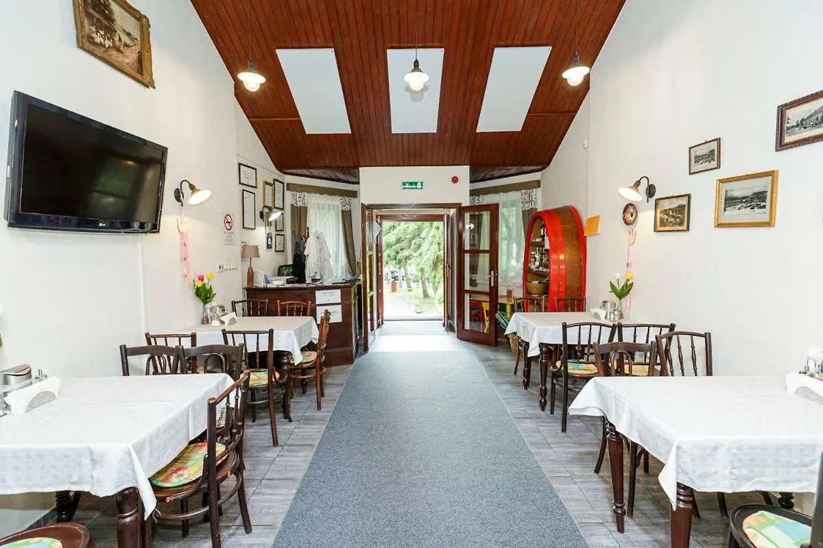 Tulipangarden Panzio Bed & Breakfast Eger Hungary